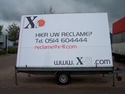 De nieuwe reclamekar van X-11 Reclamemakers is nu te huur /media/dump/reclamekar.png